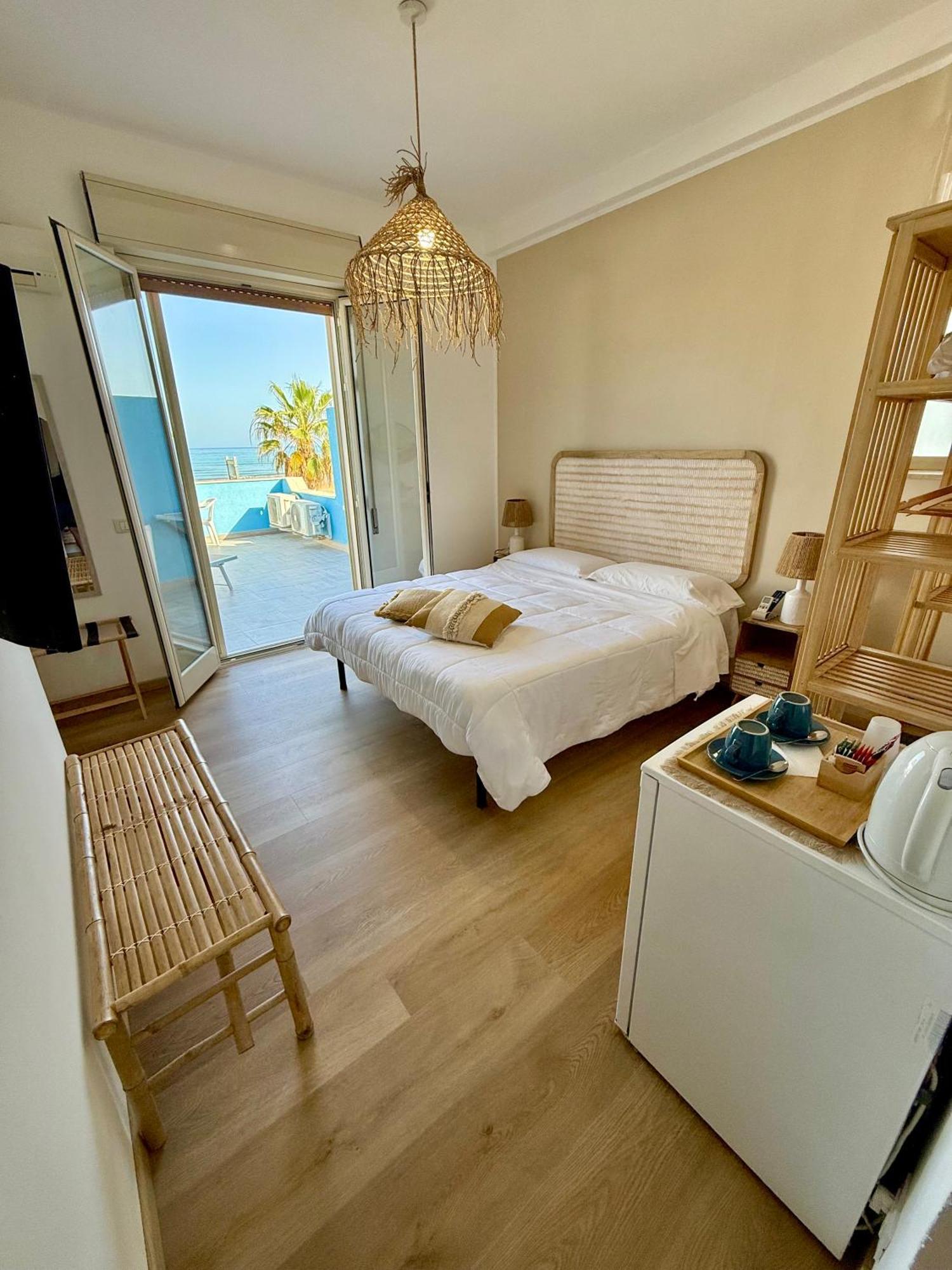 Terrazze Sul Mare Acomodação com café da manhã Pozzallo Exterior foto